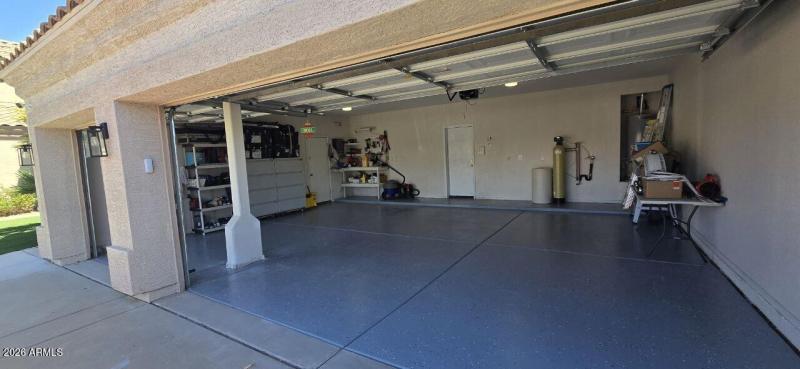 photo_4938611284413361777_y