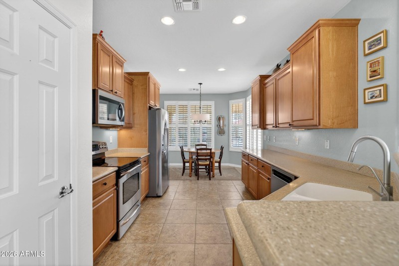 16-web-or-mls-022N Gecko Trail