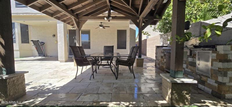 photo_4938611284413361761_y