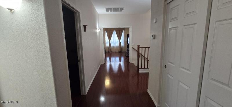 photo_4938611284413361815_y