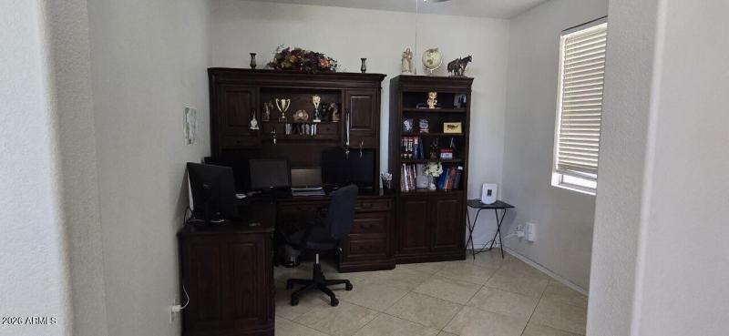 photo_4938611284413361819_y