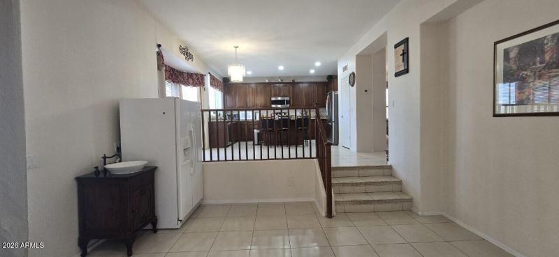 photo_4938611284413361846_y