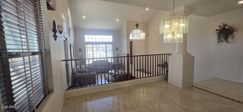 photo_4938611284413361854_y