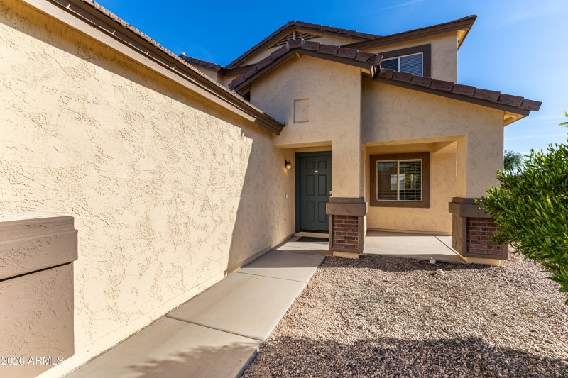 Waznis Mohave front door