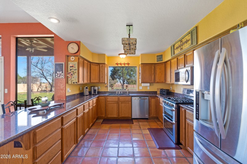 Wide U-Shaped Flow for easy manuevering