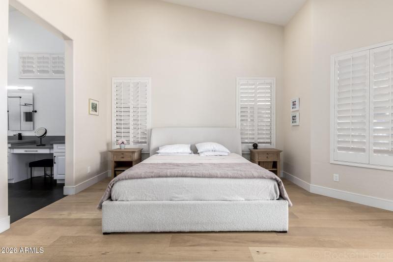 Spa-like ensuite access