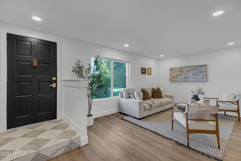 610 E Montebello Ave #41-5