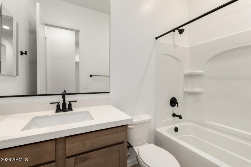 PHX_EmpirePOinte_Lot 7048_Hunter_22694_B