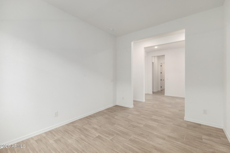 PHX_EmpirePOinte_Lot 7048_Hunter_22694_D