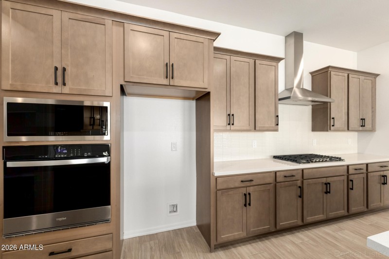 PHX_EmpirePOinte_Lot 7048_Hunter_22694_K