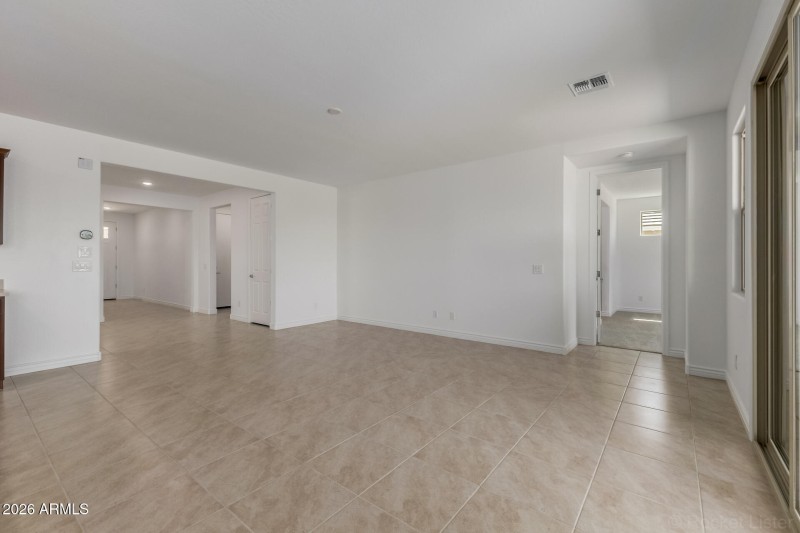 PHX_Miravida_Lot 1166_Dove_25728_Greatro