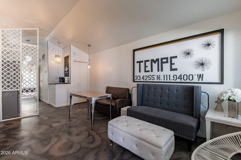 9-web-or-mls-College-9