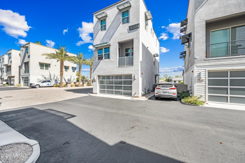 2-3510NMR1023-ocupix-