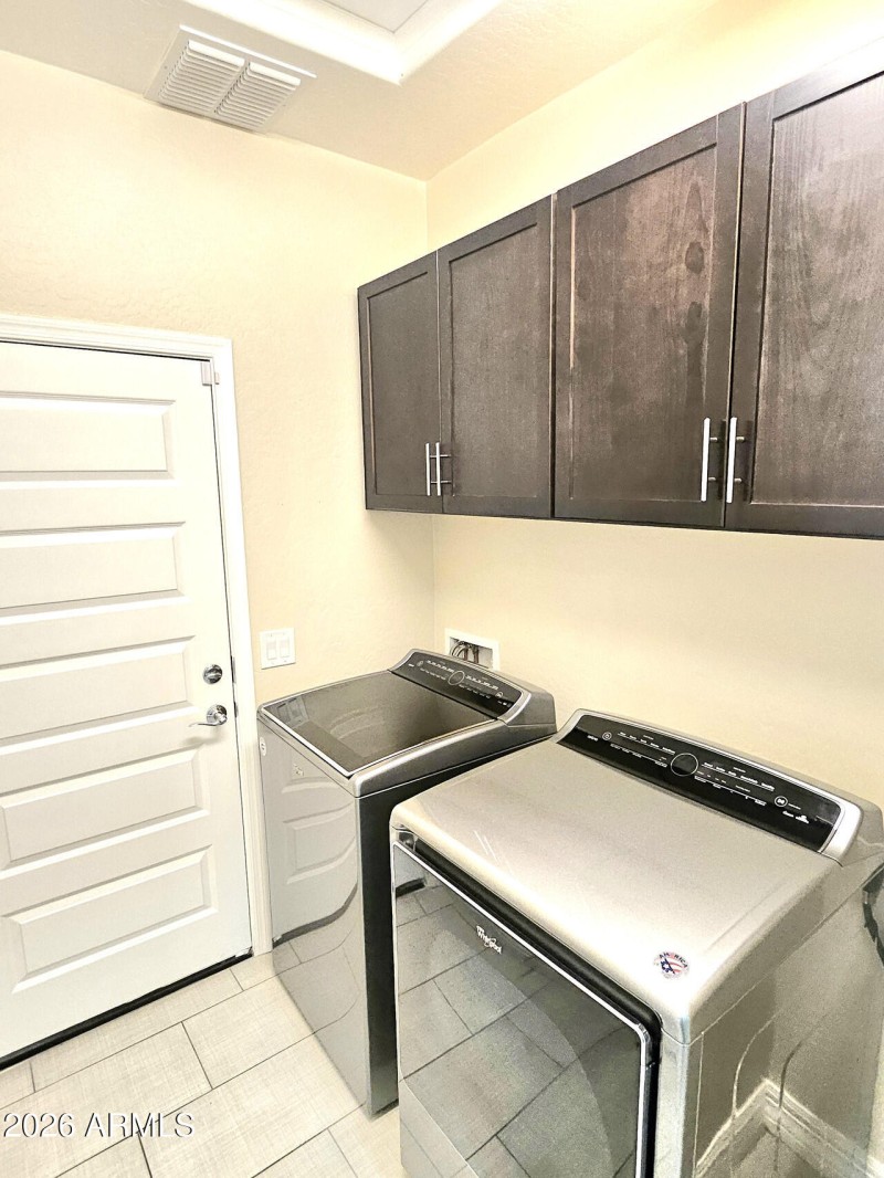 B74D06A3-AF80-4101-A90F-022A30B963E1