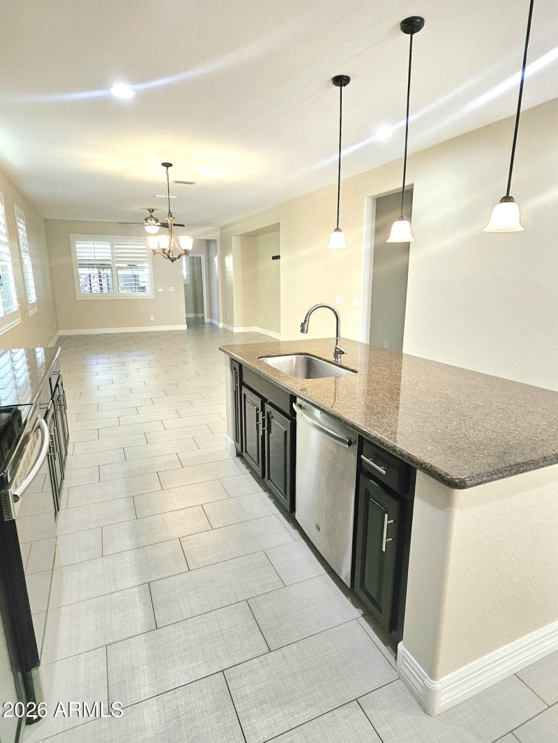 81B2B7B9-A32F-4D28-BA02-8E83AC79BFA5