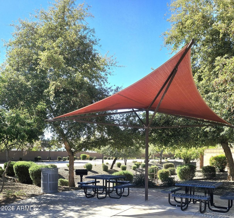 9AAEB1D9-02DA-4866-81BE-6B96B6916D1E