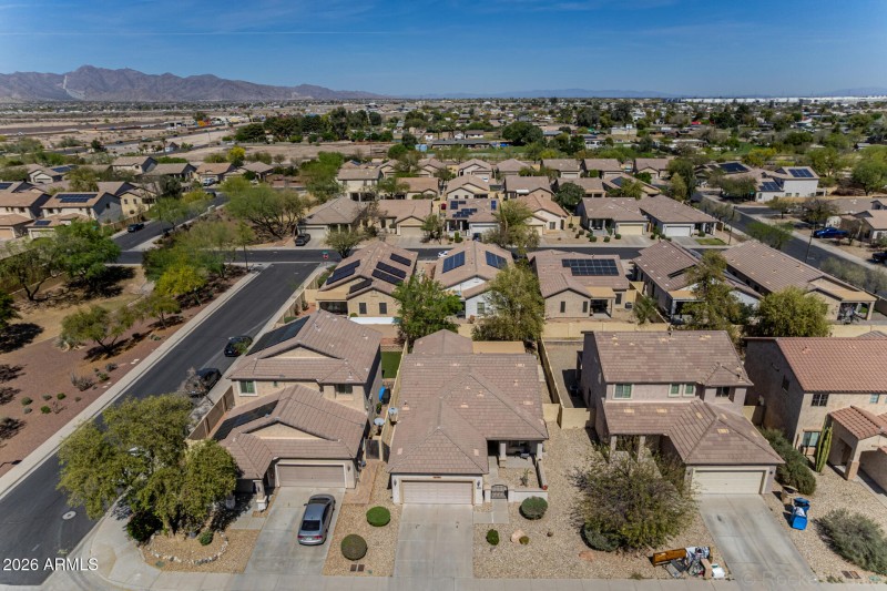 36 - Adams 19384 Drone