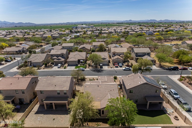 39 - Adams 19384 Drone