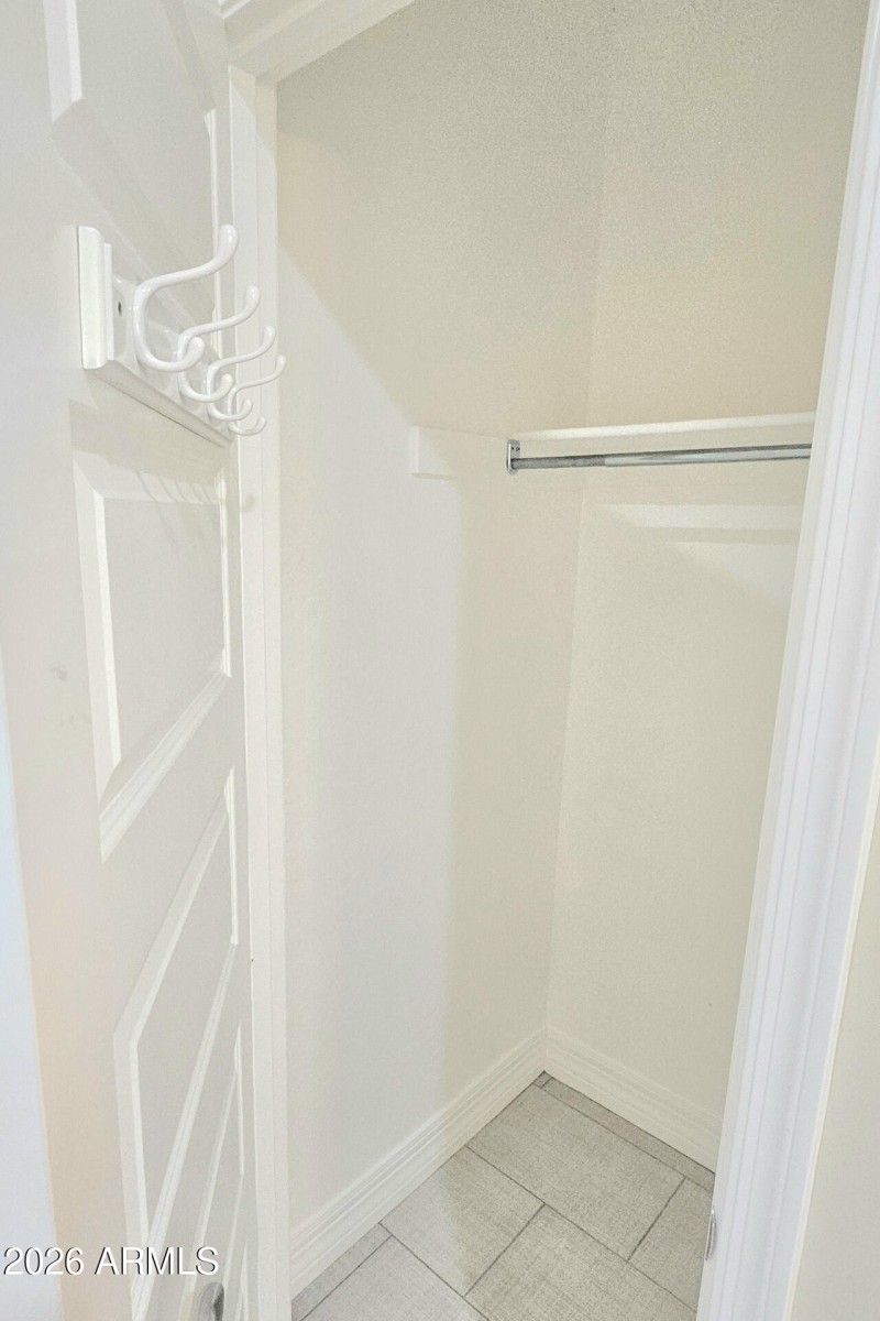 64C76562-38B2-469C-976B-9CB1E5FBEB41