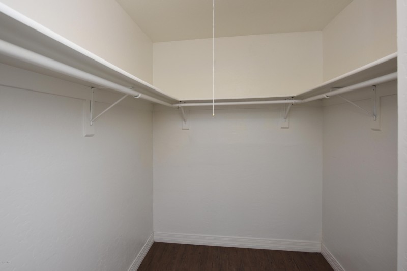 Walk-in Closet