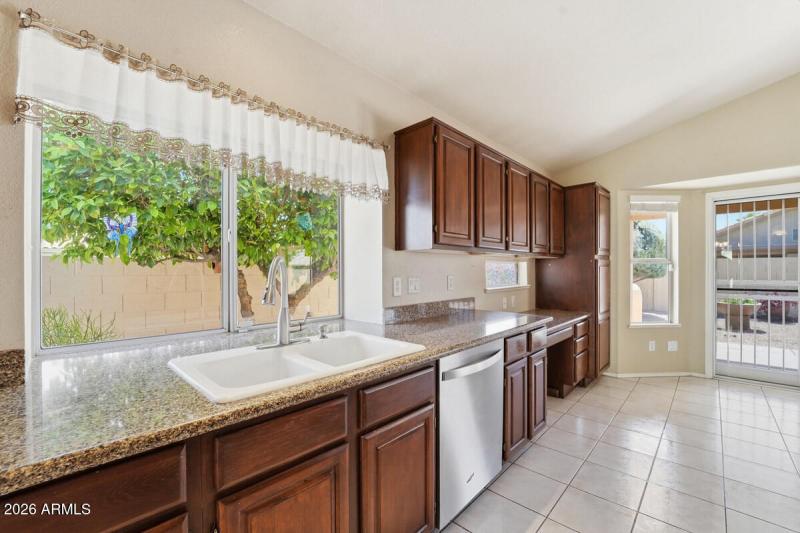 14303 W Morning Star Trl-21