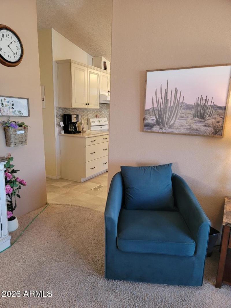 3704 going into kitchen from family room