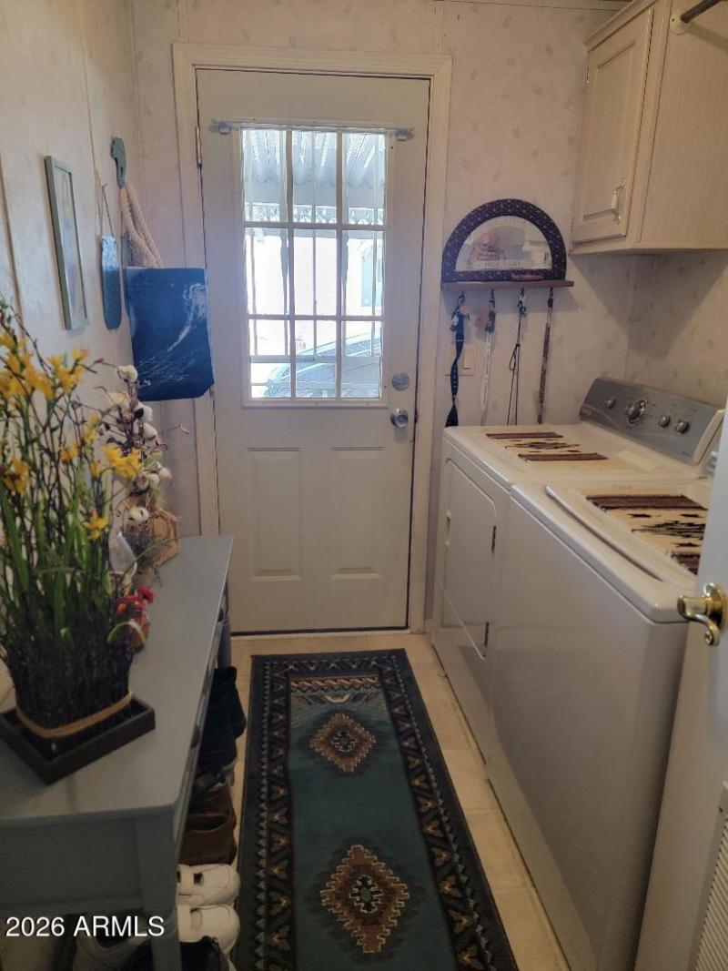 3704 laundry room