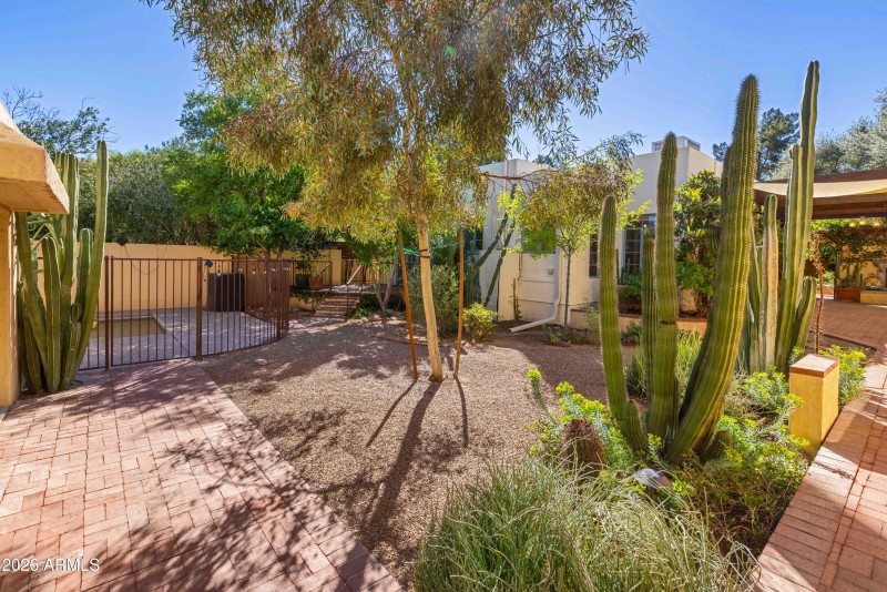 Looking towards 2nd Residence from Backy