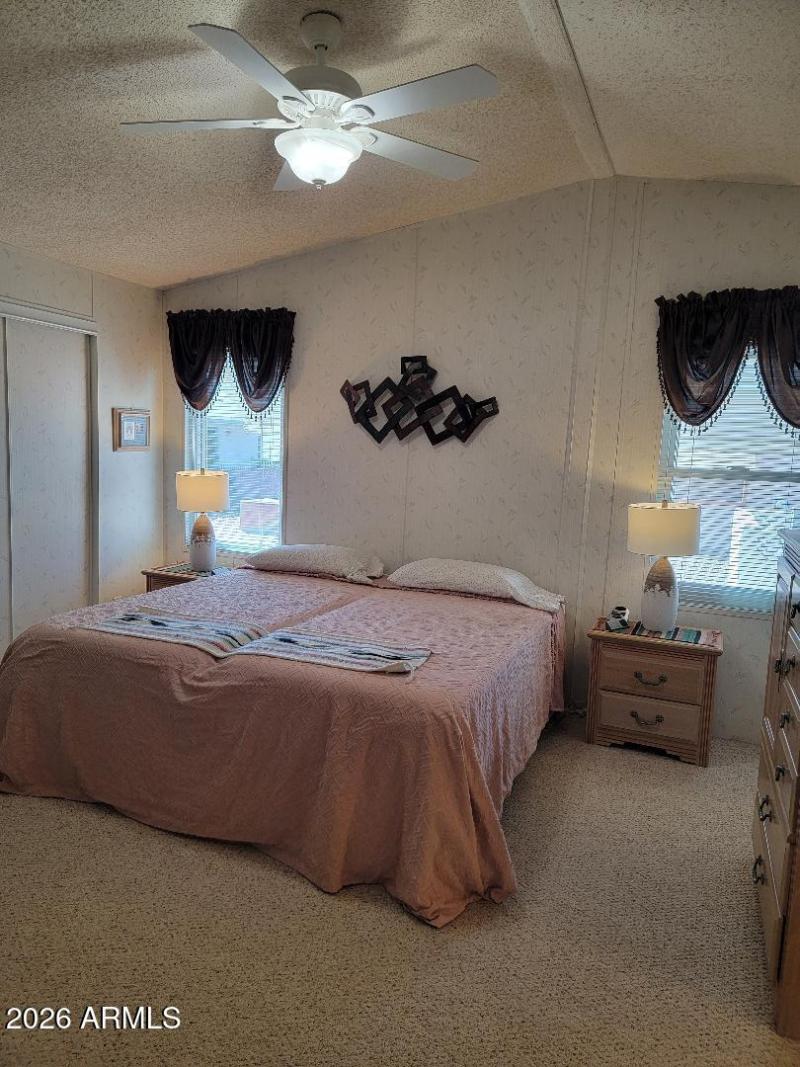 3704 primary bedroom king size sellect c