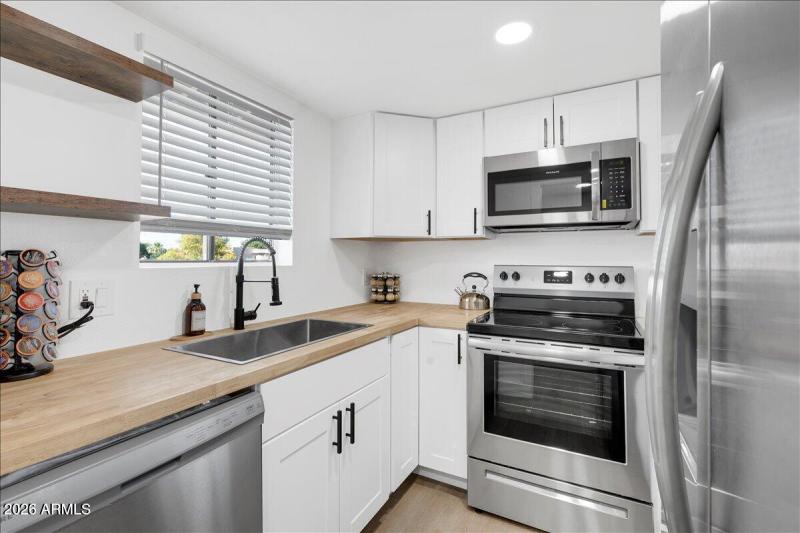 20251013170926480449000000-o