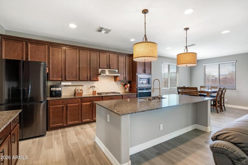 4862 N 183rd Ln Goodyear - 305