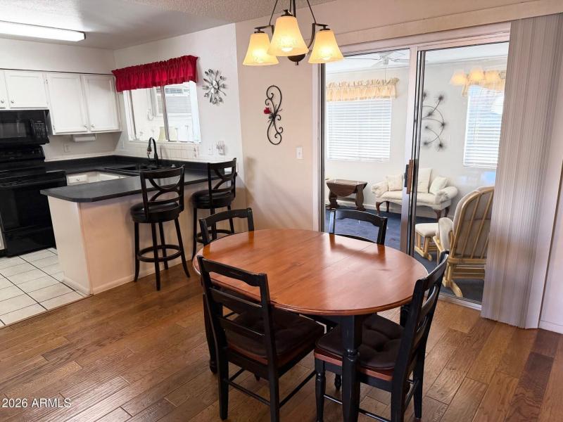 Dining/Kitchen