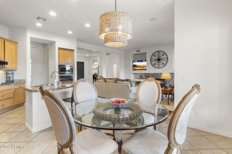 Casual Dining off Kitchen/Great Room