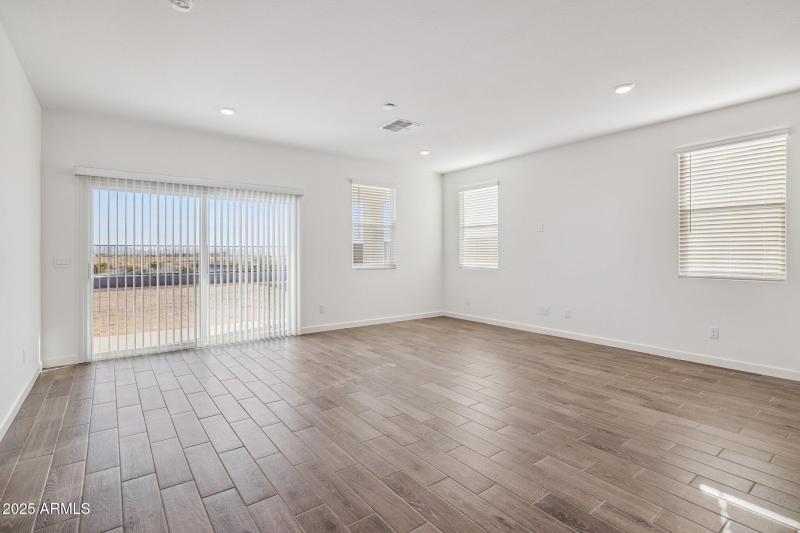 6-web-or-mls-26141-w-nancy-ln-lot-100-re