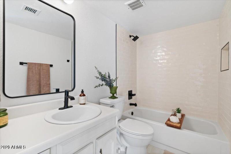 Malcomb Full Bath #2