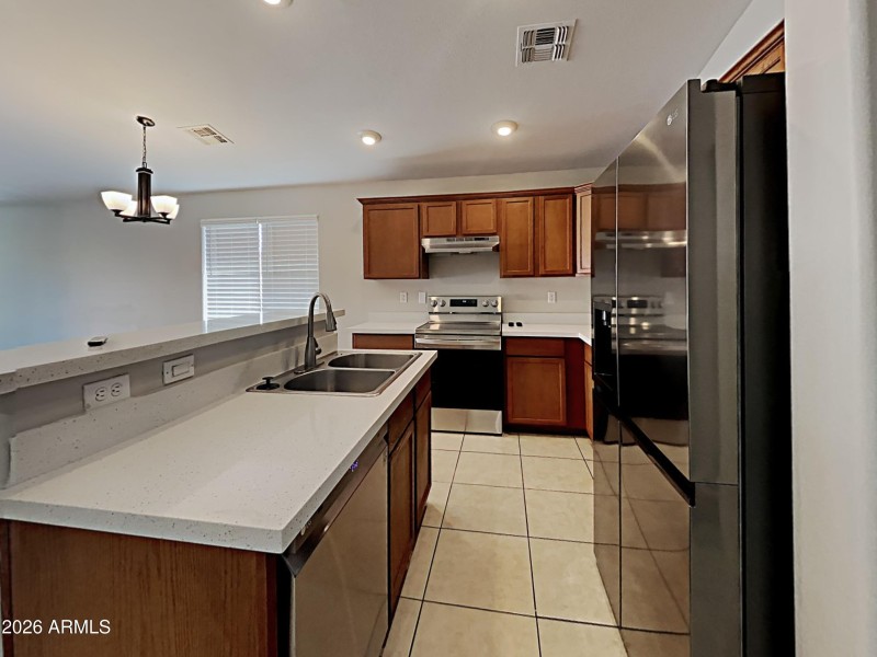 1005422.7911 S 48th Lane_2