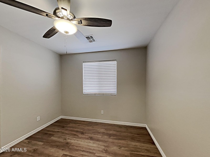 1005422.7911 S 48th Lane_12