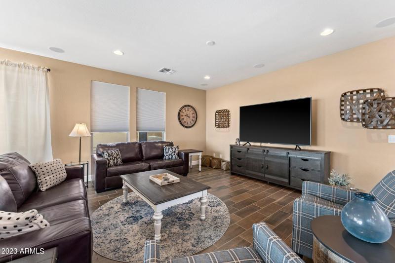 4456 Covered Wagon Trl