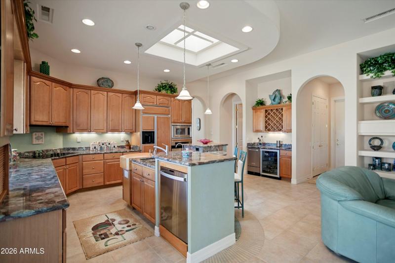 13-15926 W Superstition Way