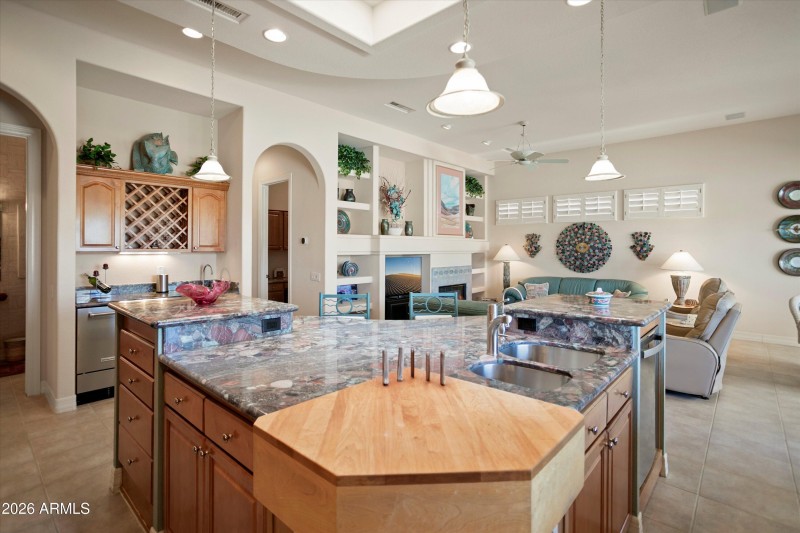 14-15926 W Superstition Way