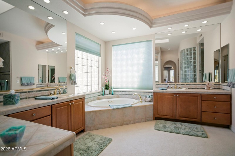 26-15926 W Superstition Way