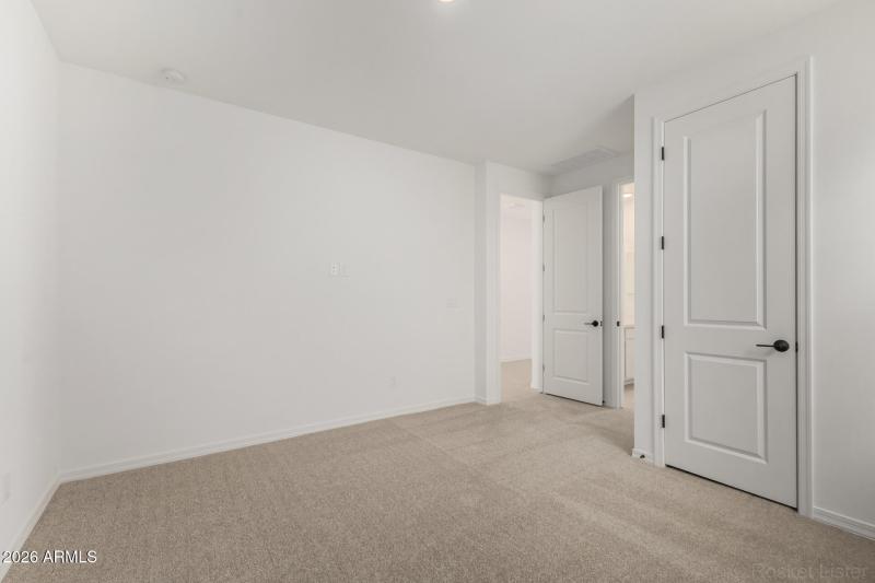 PHX_TylerRanch_Lot2041_Cobalt_24221_bed3