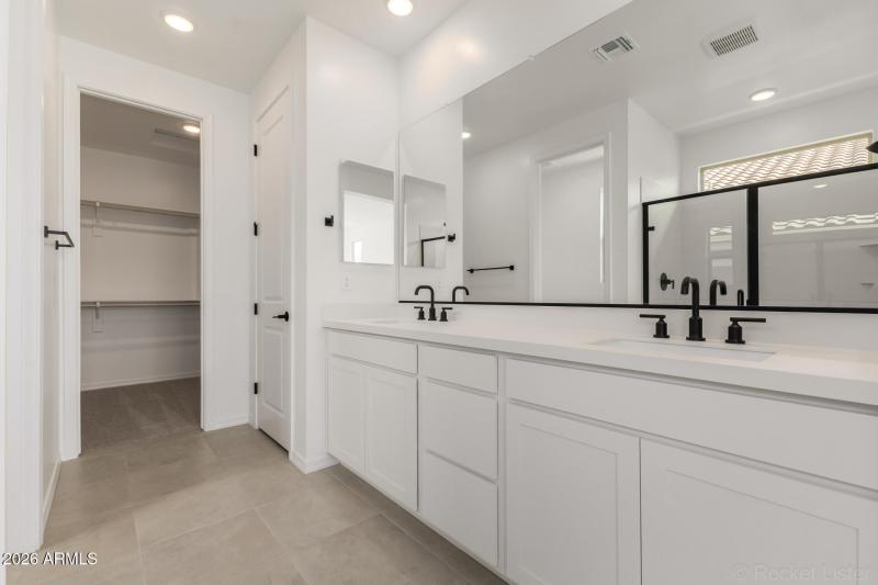 PHX_TylerRanch_Lot2041_Cobalt_24221_Owne