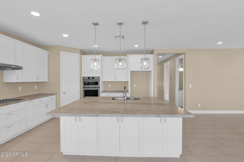 28-web-or-mls-P1569402