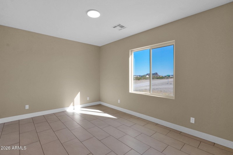 32-web-or-mls-P1569408