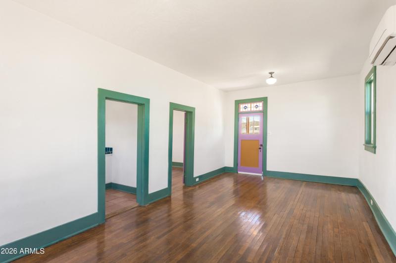 4) 68985-69bb56095593c