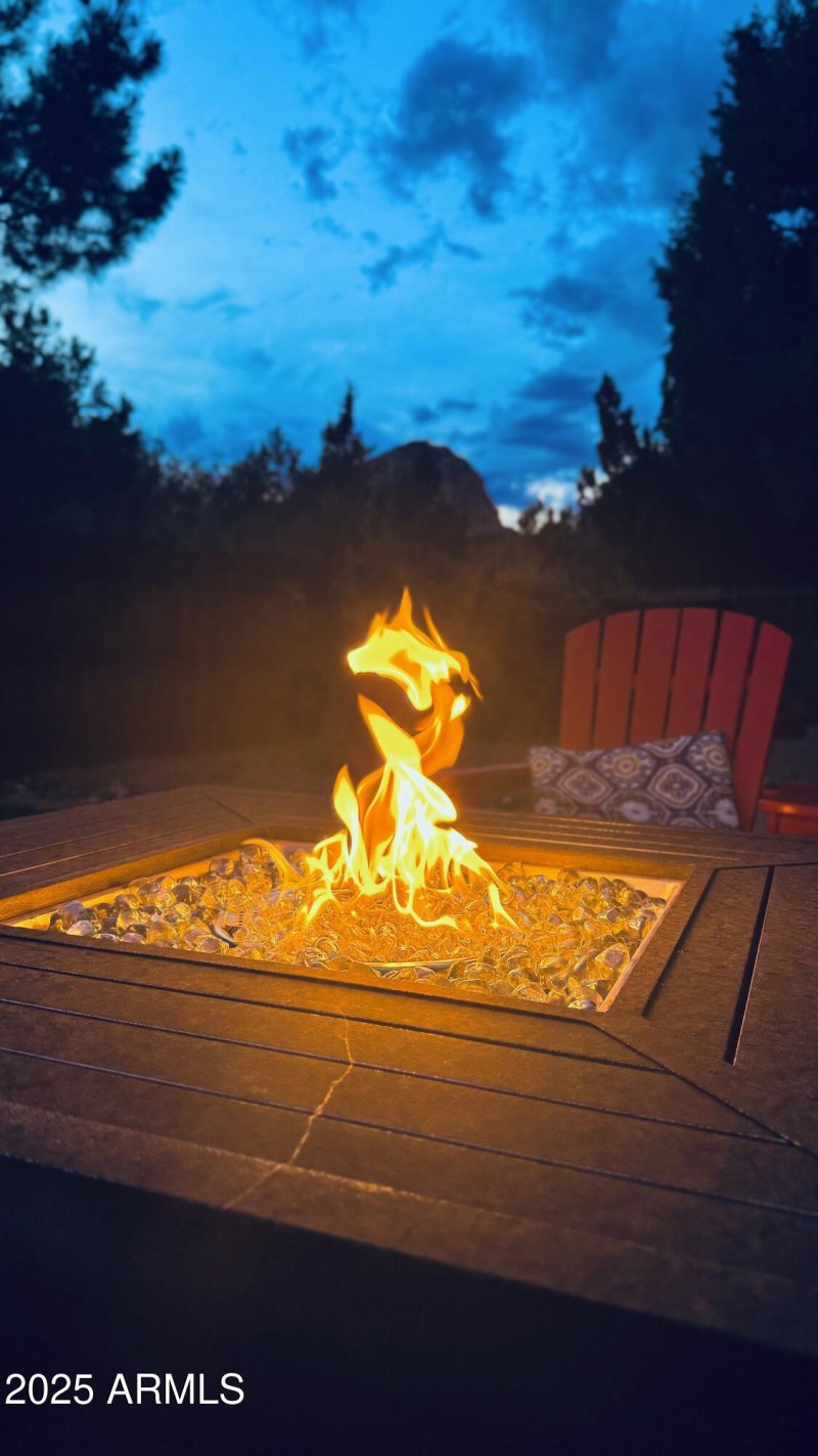 Relax by the Fire Table