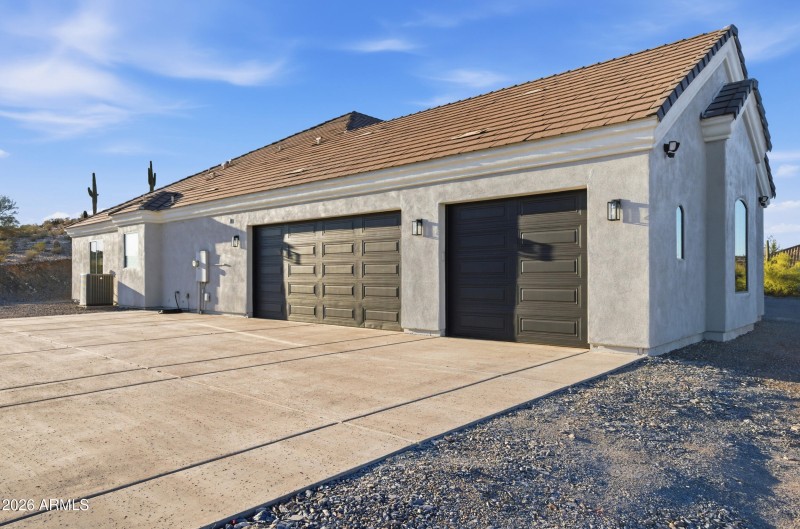 Driveway-Garage