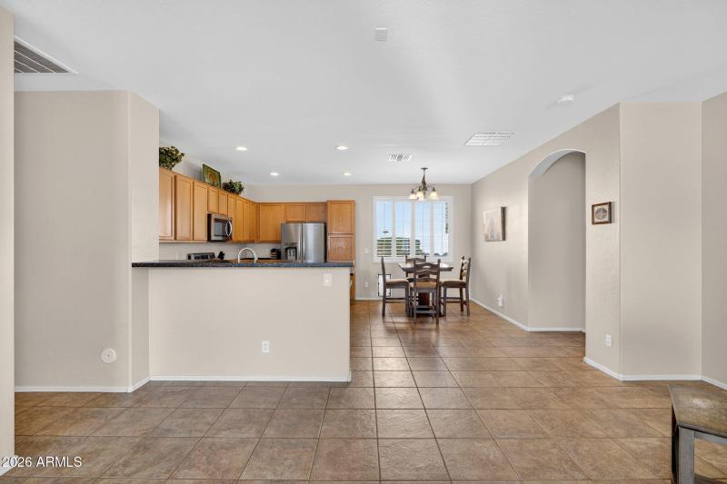 13-web-or-mls-017E Vermont