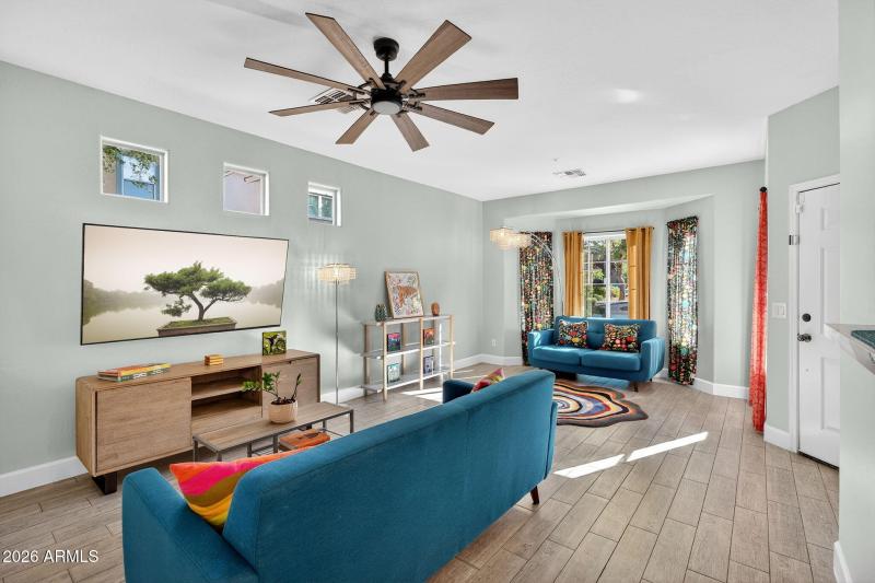 8-web-or-mls-010S Banning St